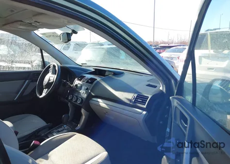 2015 Subaru Forester 2.5I Premium из США, поврежденный, VIN JF2SJADC8FH815042